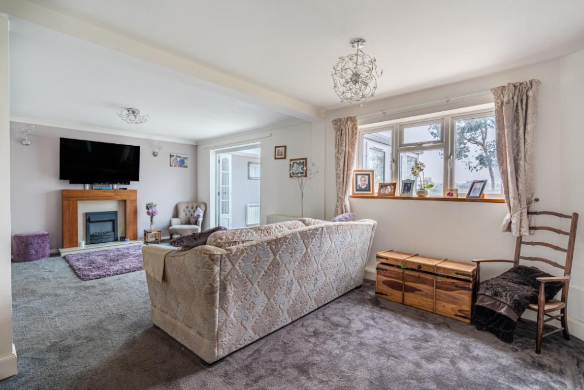 Image: 7 Summer Field Close Wimborne Dorset Wimborne