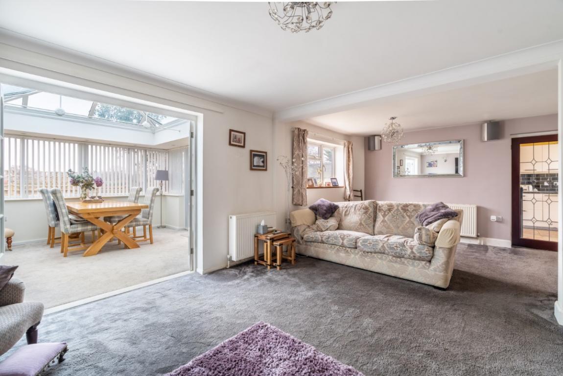 Image: 4 Summer Field Close Wimborne Dorset Wimborne