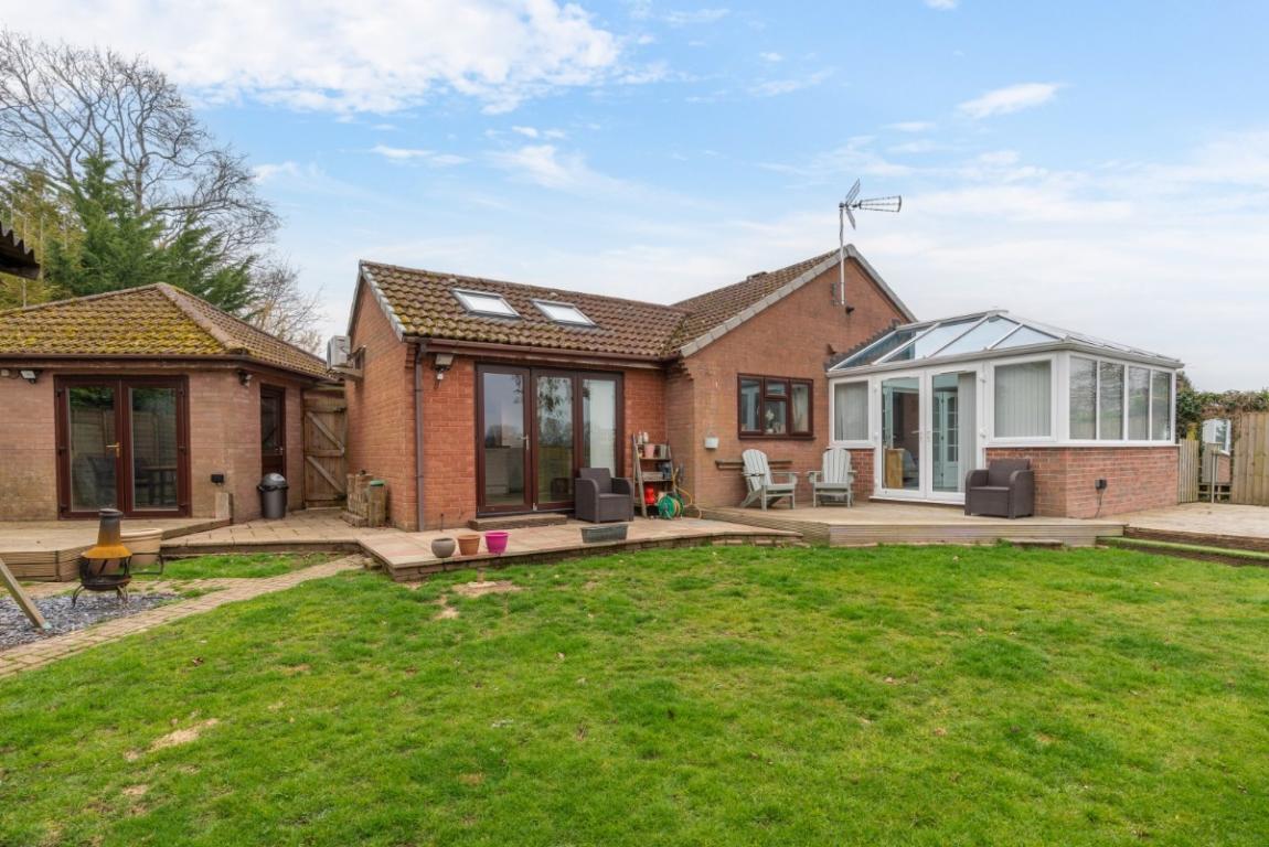 Image: 3 Summer Field Close Wimborne Dorset Wimborne
