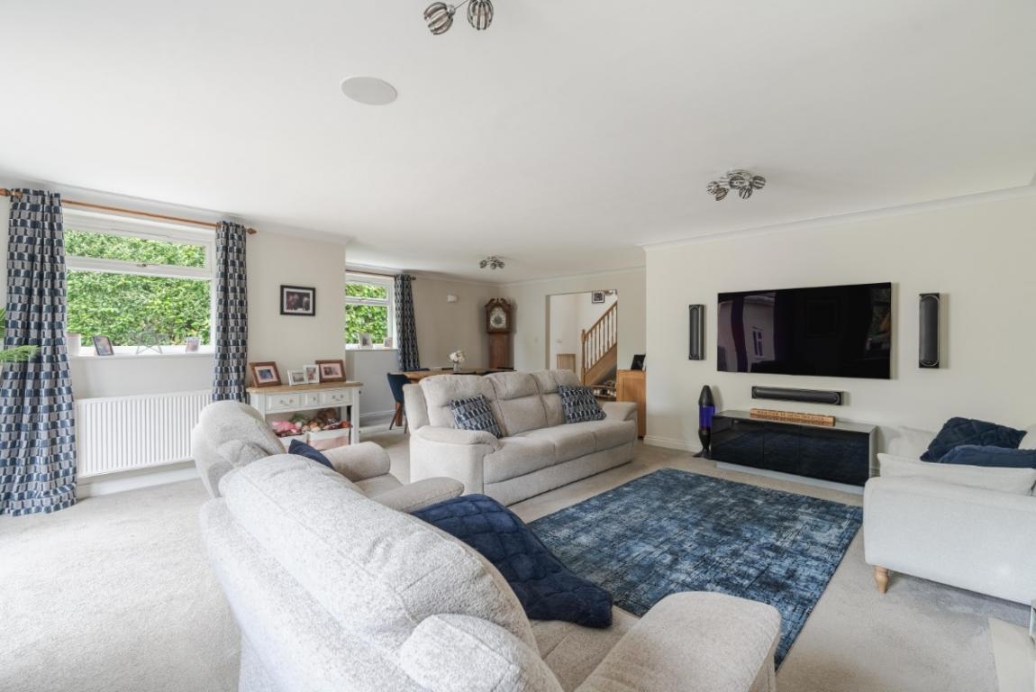 Image: 6 Blythe Road Wimborne Dorset Corfe Mullen