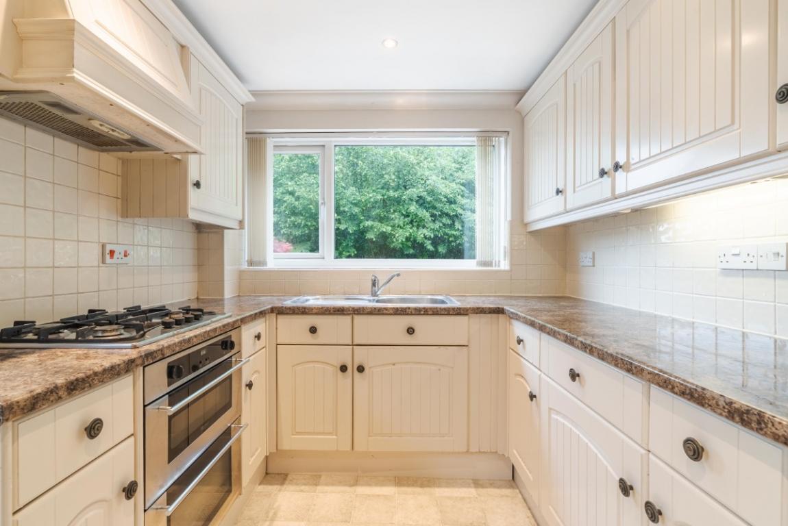 Image: 3 Cutlers Place Wimborne Dorset Colehill