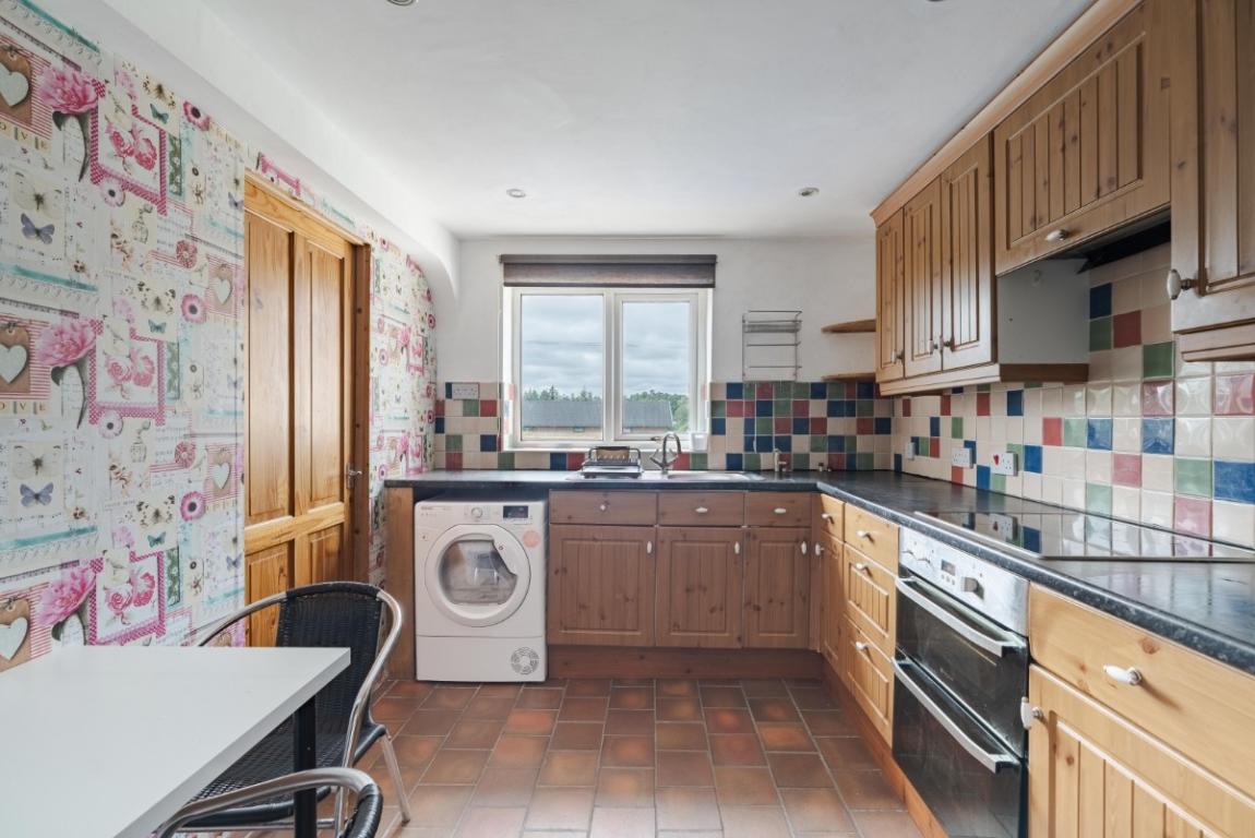 Image: 21 Jubilee Hill Wimborne Dorset Woodlands