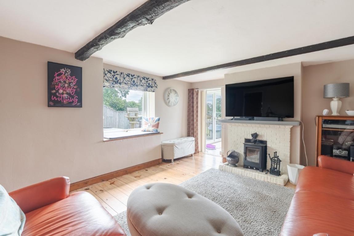 Image: 4 Jubilee Hill Wimborne Dorset Woodlands
