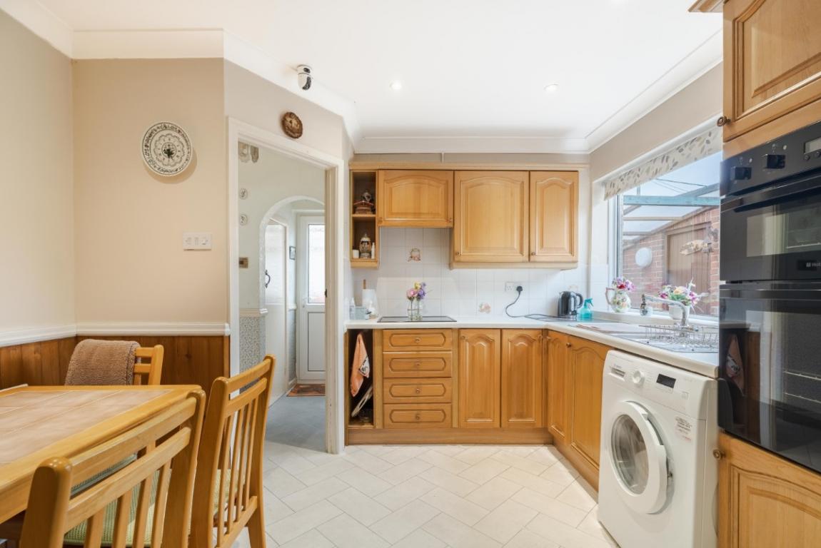Image: 4 Middlehill Road Wimborne Dorset Colehill