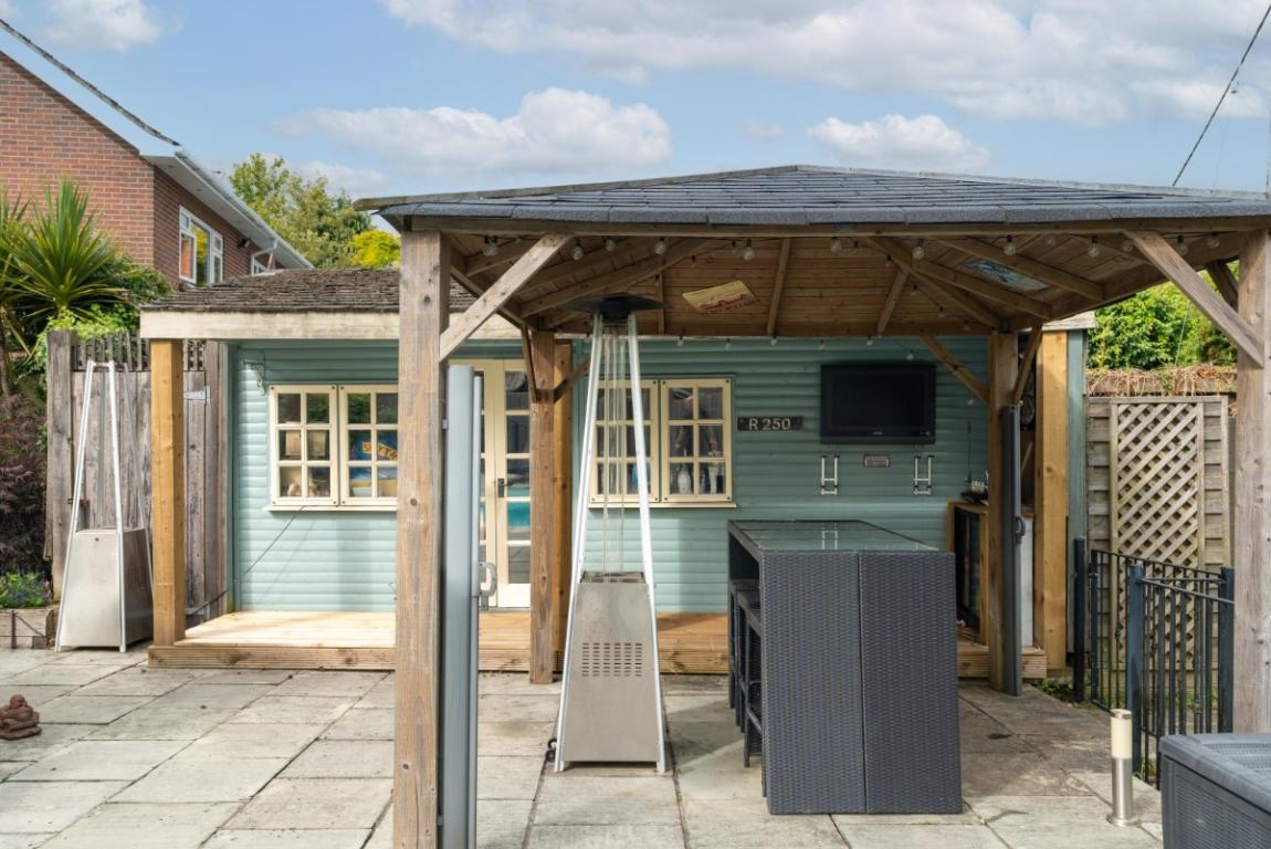 Image: 30 Chalbury Wimborne Dorset 