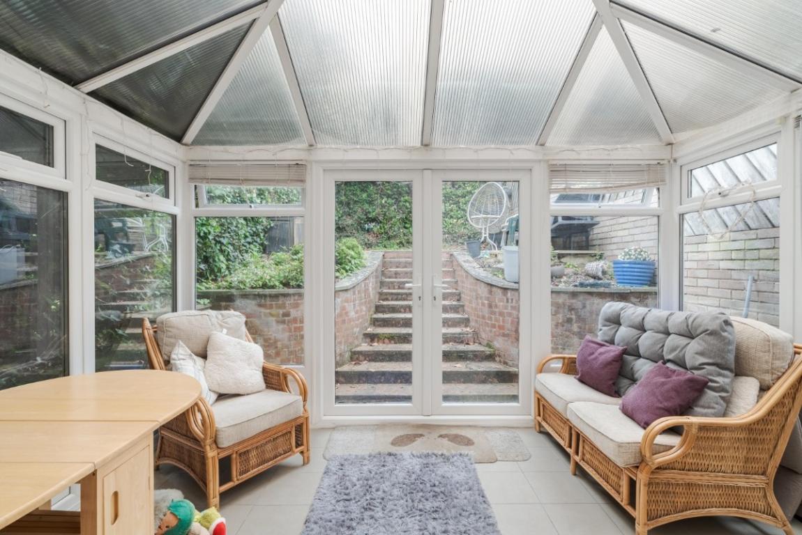 Image: 4 Bridle Way Wimborne Dorset 