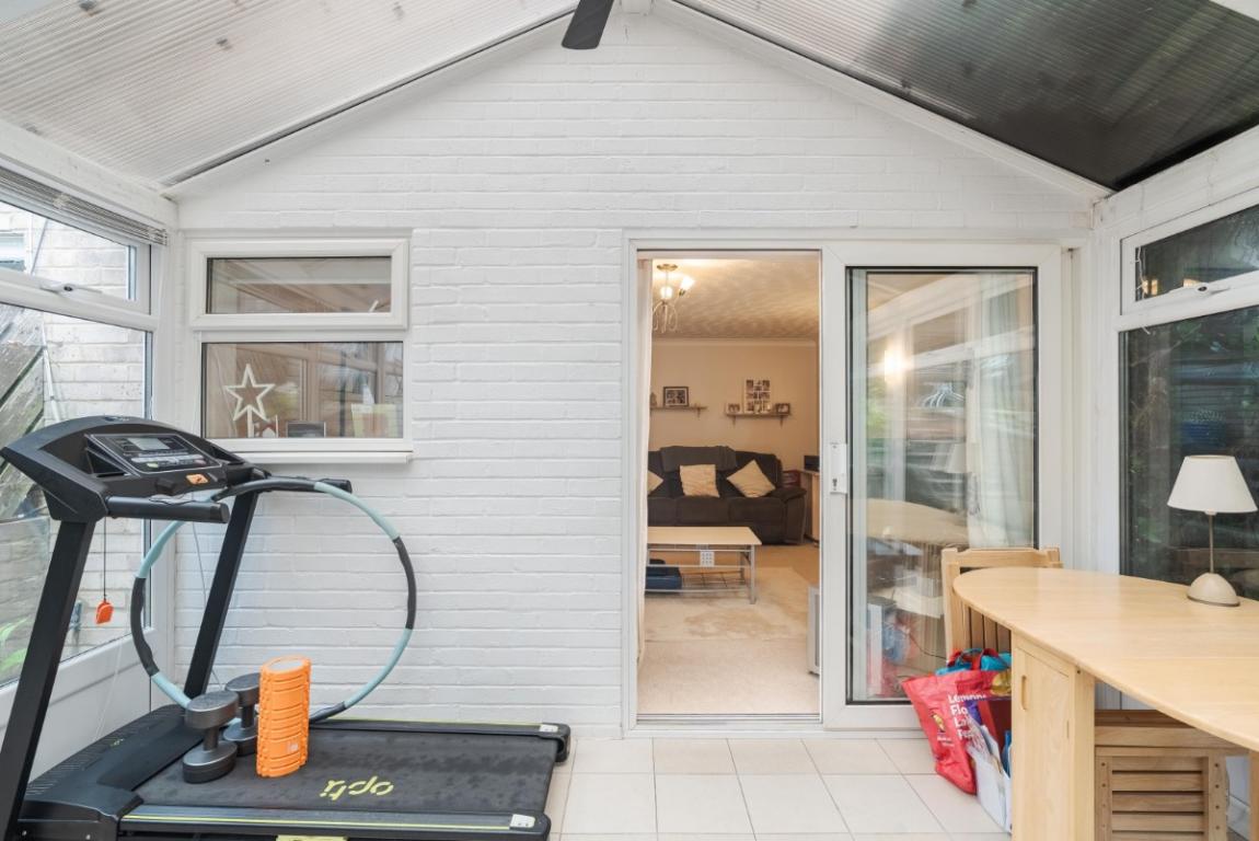 Image: 5 Bridle Way Wimborne Dorset 