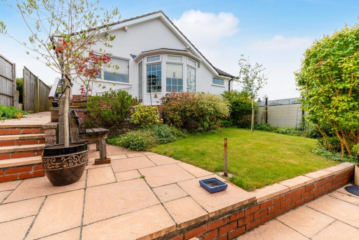 Image: 3 Lacy Drive Wimborne Dorset 