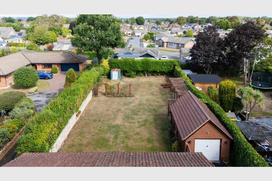 Image: 35 Springdale Road Wimborne Dorset Corfe Mullen