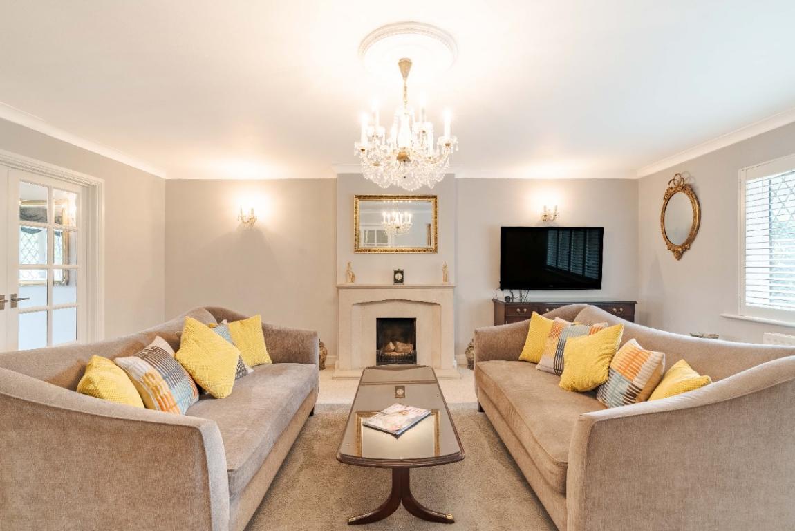 Image: 5 Springdale Road Wimborne Dorset Corfe Mullen